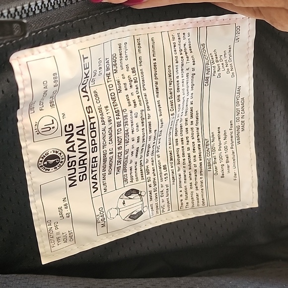 Sea Doo, size large, lifejacket. Watersports Jacket 4 cold weather enthusiasts. - Picture 3 of 12